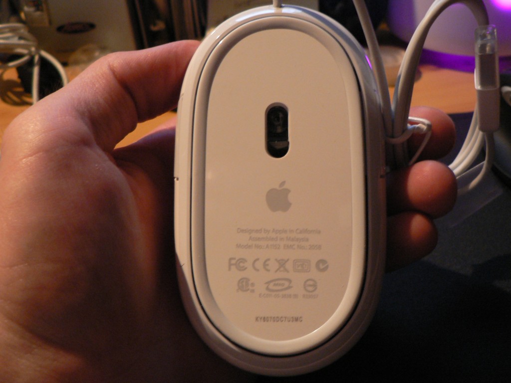photo_souris_apple_mighty_mouse_03-08-2006_22